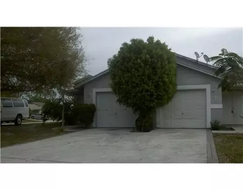 6101 SE Michael Dr, Stuart, FL 34997 photo 1