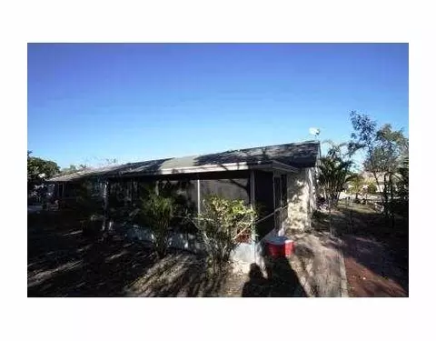 4358 SE Hamilton Ln, Stuart, FL 34997 photo 4