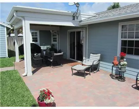 518 E Whitney Dr, Jupiter, FL 33458 photo 11