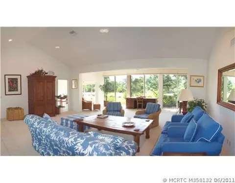 107 Magic Way, Jupiter, FL 33458 photo 5