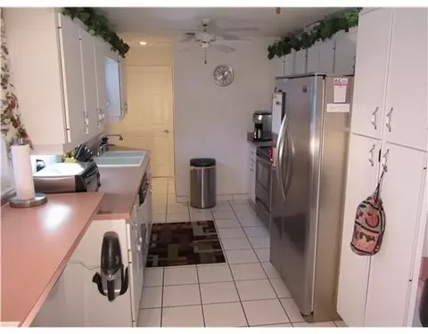519 E Whitney Cir, Jupiter, FL 33458 photo 6