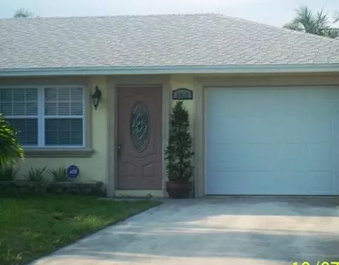 1937 SE Harrison St, Stuart, FL 34997 photo 1