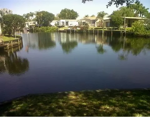7892 Paradise Dr, Stuart, FL 34997 photo 1