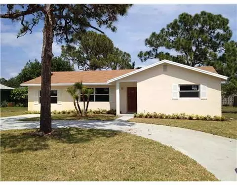 19910 Jasmine Dr, Jupiter, FL 33469 photo 2