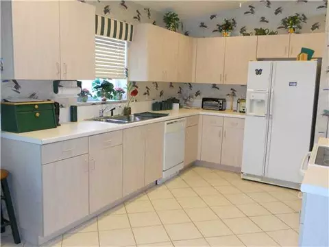 7273 Modena Dr, Boynton Beach, FL 33437 photo 3