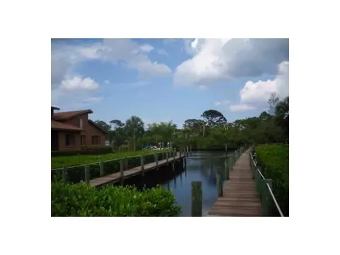 4885 SE Capstan Ave #E-28, Stuart, FL 34997 photo 3