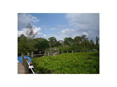 4885 SE Capstan Ave #E-28, Stuart, FL 34997 photo 2