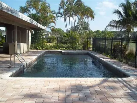 3271 SE Court Dr, Stuart, FL 34997 photo 3