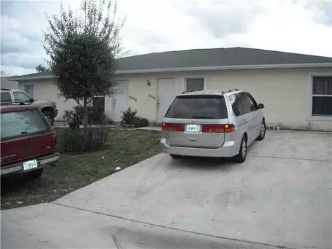 2998 SE Delmar St, Stuart, FL 34997 photo 2