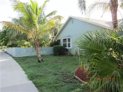 4229 SE Boxleaf Pl, Stuart, FL 34997 photo 2