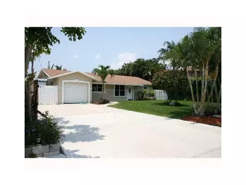 668 Eagle Dr, Delray Beach, FL 33444 photo 1