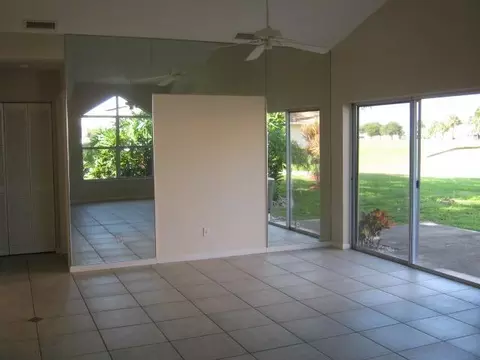 114 Adobe Cir, Jupiter, FL 33458 photo 5