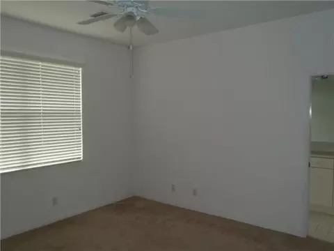 372 SE Bloxham Way, Stuart, FL 34997 photo 9