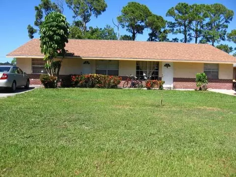 3121 SE Birch St, Stuart, FL 34997 photo 1
