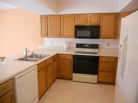 2852 SE Fairway, Stuart, FL 34997 photo 6