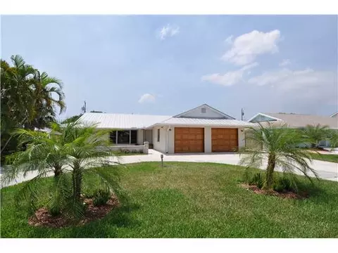 5444 Harbor Ter, Stuart, FL 34997 photo 2