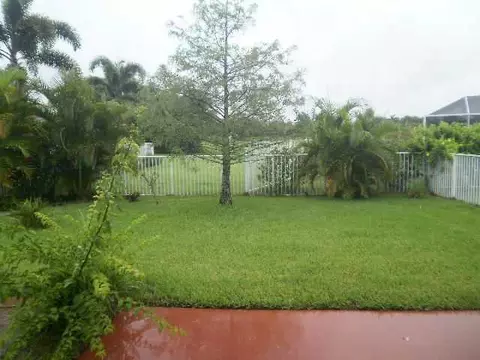 4693 Graham Dr, Stuart, FL 34997 photo 2