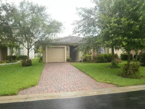 4693 Graham Dr, Stuart, FL 34997 photo 1