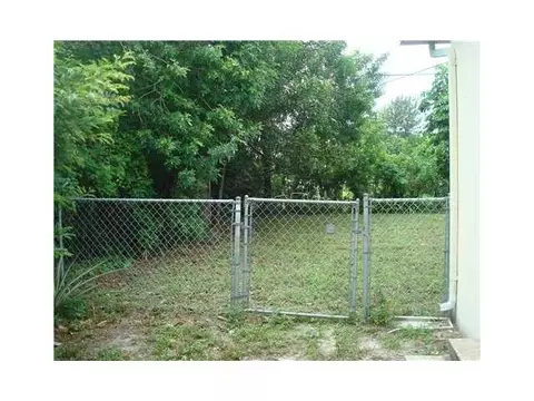 323 Winnachee Dr, Stuart, FL 34994 photo 12