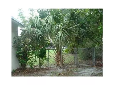 323 Winnachee Dr, Stuart, FL 34994 photo 11