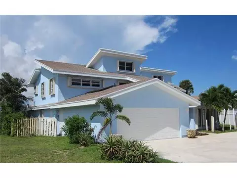 511 N Lyra Cir, Juno Beach, FL 33408 photo 1