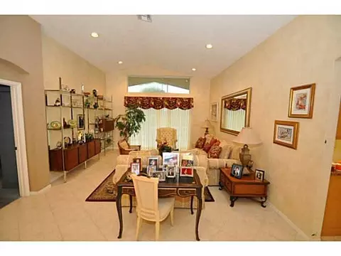 7673 Caprio Dr, Boynton Beach, FL 33472 photo 4