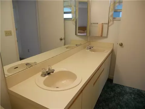 6790 SE Lillian Ct, Stuart, FL 34997 photo 9