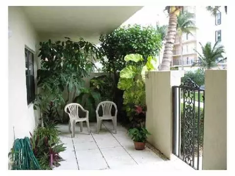275 Beach #102-E, Tequesta, FL 33469 photo 3
