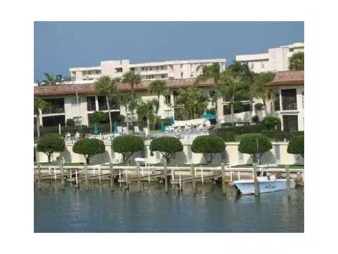 275 Beach #102-E, Tequesta, FL 33469 photo 2