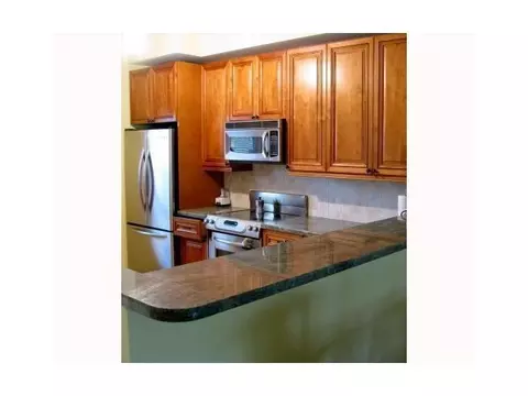 275 Beach #102-E, Tequesta, FL 33469 photo 4