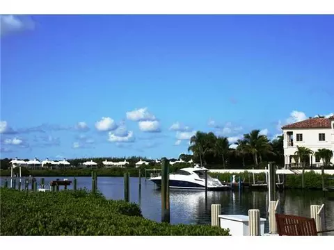 111 Commodore Dr, Jupiter, FL 33477 photo 2