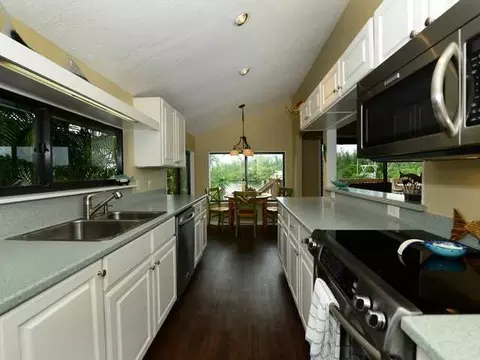 209 Elsa Rd, Jupiter, FL 33477 photo 10