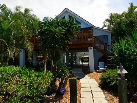 209 Elsa Rd, Jupiter, FL 33477 photo 3