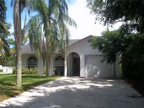 6241 SE Phillip Bend Ave, Stuart, FL 34997 photo 1