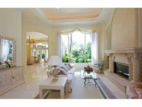 136 Olympus Way, Jupiter, FL 33477 photo 3