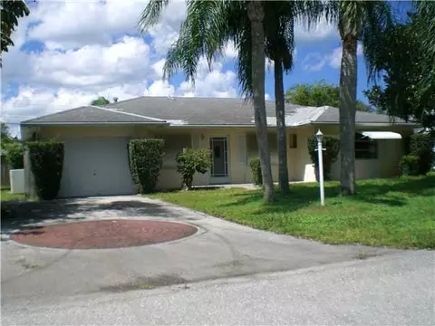 439 Beacon St, Tequesta, FL 33469 photo 1