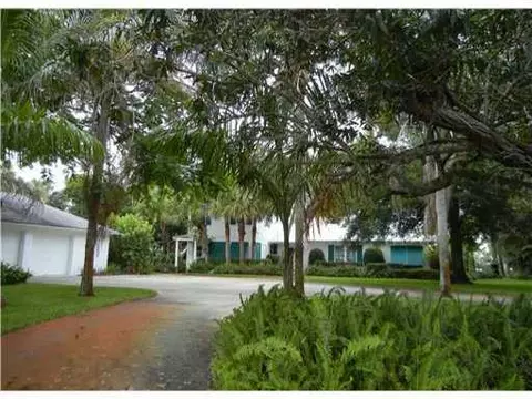 5111 Laird Ln, Jupiter, FL 33458 photo 11