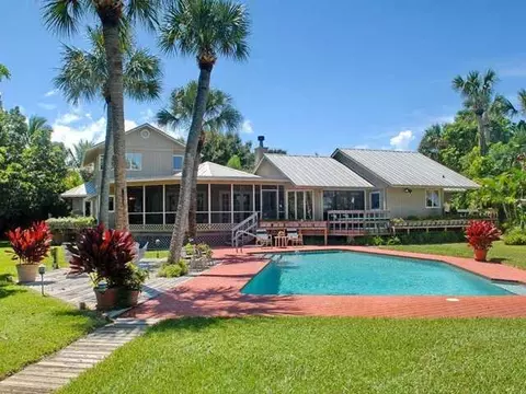 201 SE Harbor Point Dr, Stuart, FL 34996 photo 18