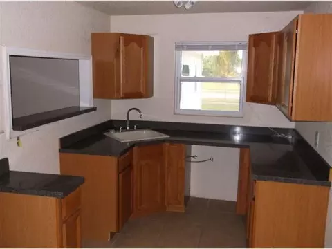 840 SE 14th St, Stuart, FL 34994 photo 1