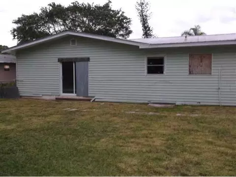 840 SE 14th St, Stuart, FL 34994 photo 4