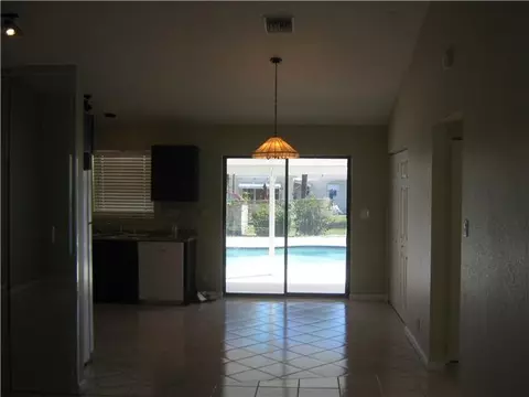 424 Wright Dr, FL 33461 photo 4