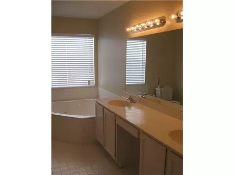 424 Wright Dr, FL 33461 photo 10