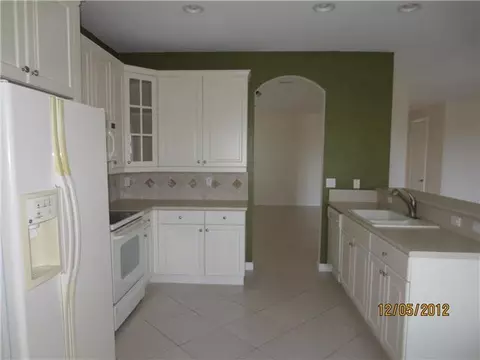 5055 SE Askew Ave, Stuart, FL 34997 photo 4