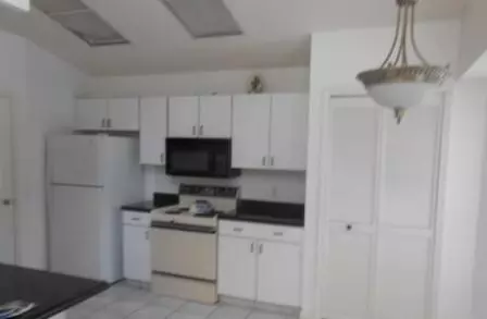 91 Maple Ln, Boynton Beach, FL 33436 photo 5