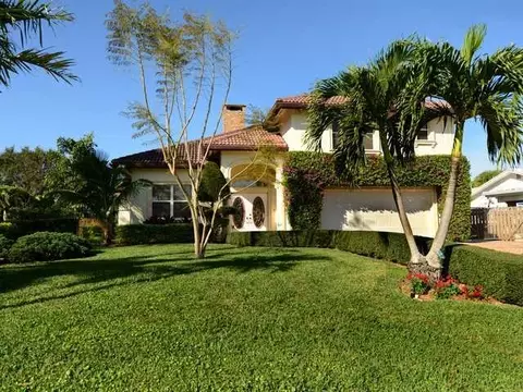906 Dolphin Dr, Jupiter, FL 33458 photo 2