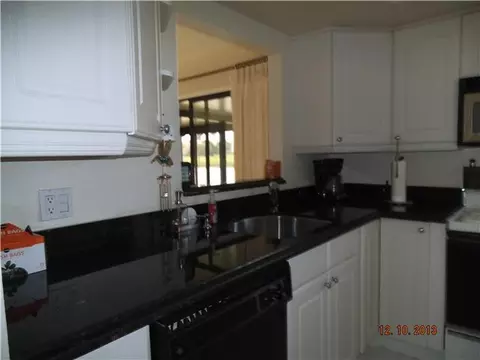 5675 Miles Grant Rd, Stuart, FL 34997 photo 3