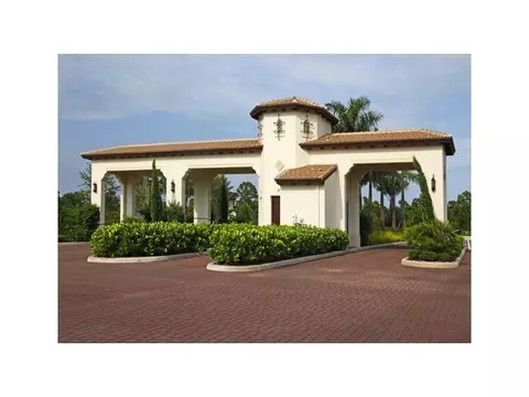 119 Manor Cir, Jupiter, FL 33458 photo 3