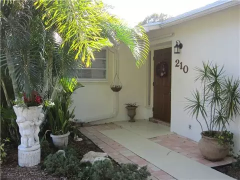 210 E Cir, Jupiter, FL 33458 photo 1