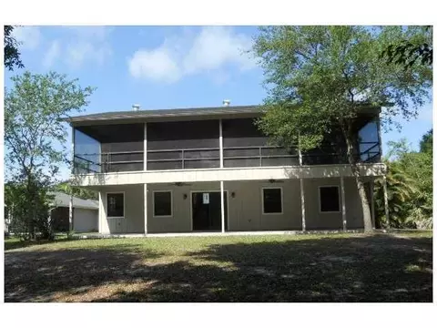 7819 S River Ln, Stuart, FL 34997 photo 2