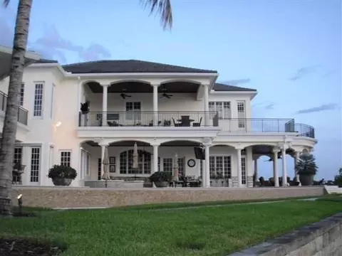 131 Point Cir, Tequesta, FL 33469 photo 17